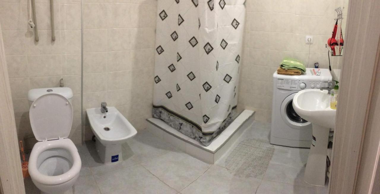 Studio Apartment In Center โปลตาวา ภายนอก รูปภาพ