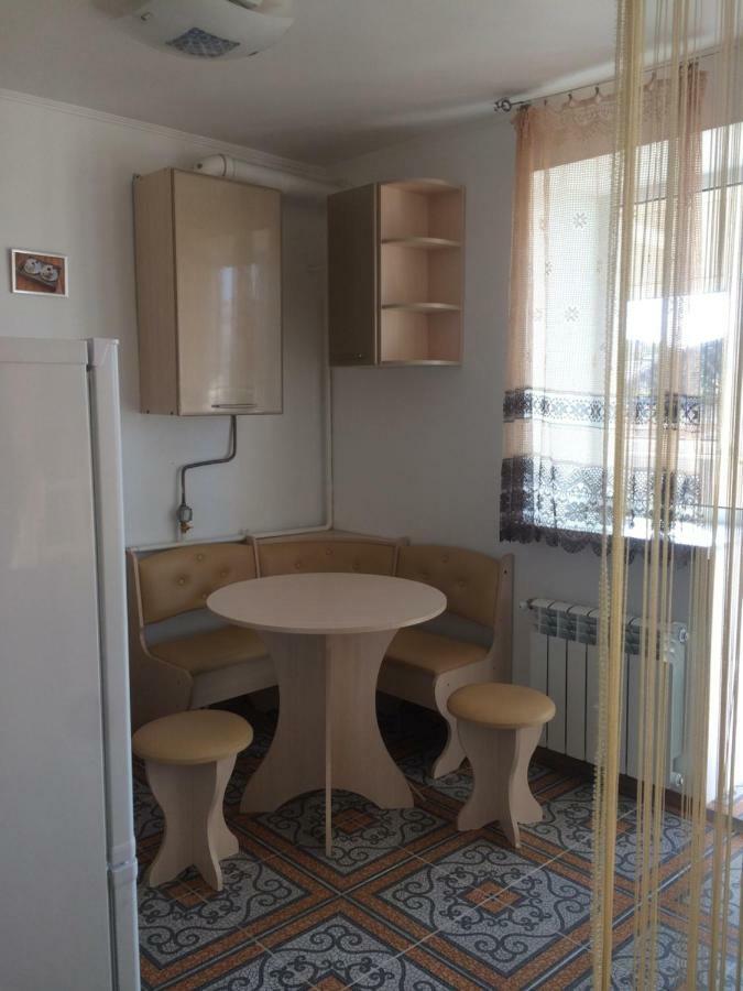 Studio Apartment In Center โปลตาวา ภายนอก รูปภาพ